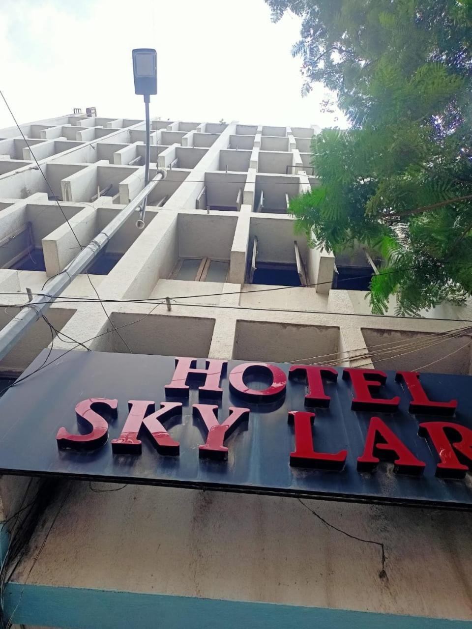 Hotel Skylark Nagpur Bagian luar foto